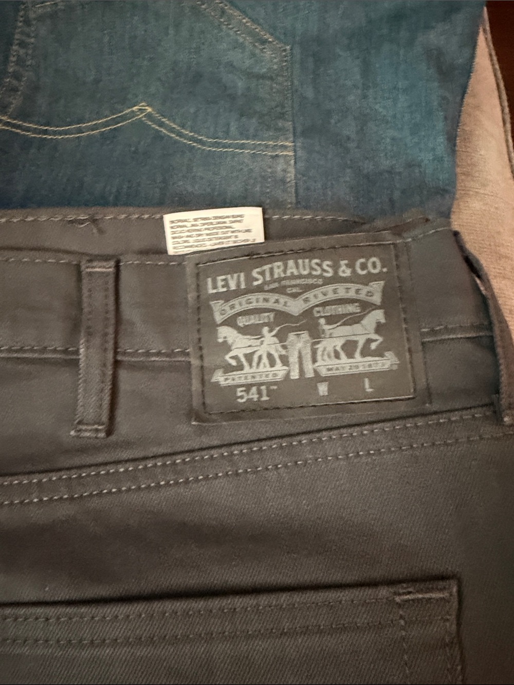 Levi's 541 Bootcut Men's Jeans in Charcoal